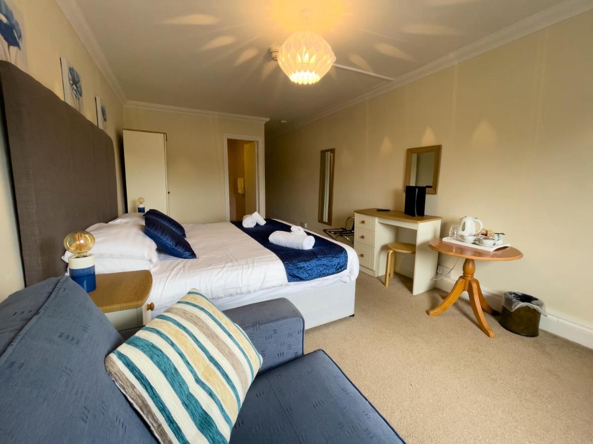 Llanina Arms Hotell Llanarth  Eksteriør bilde
