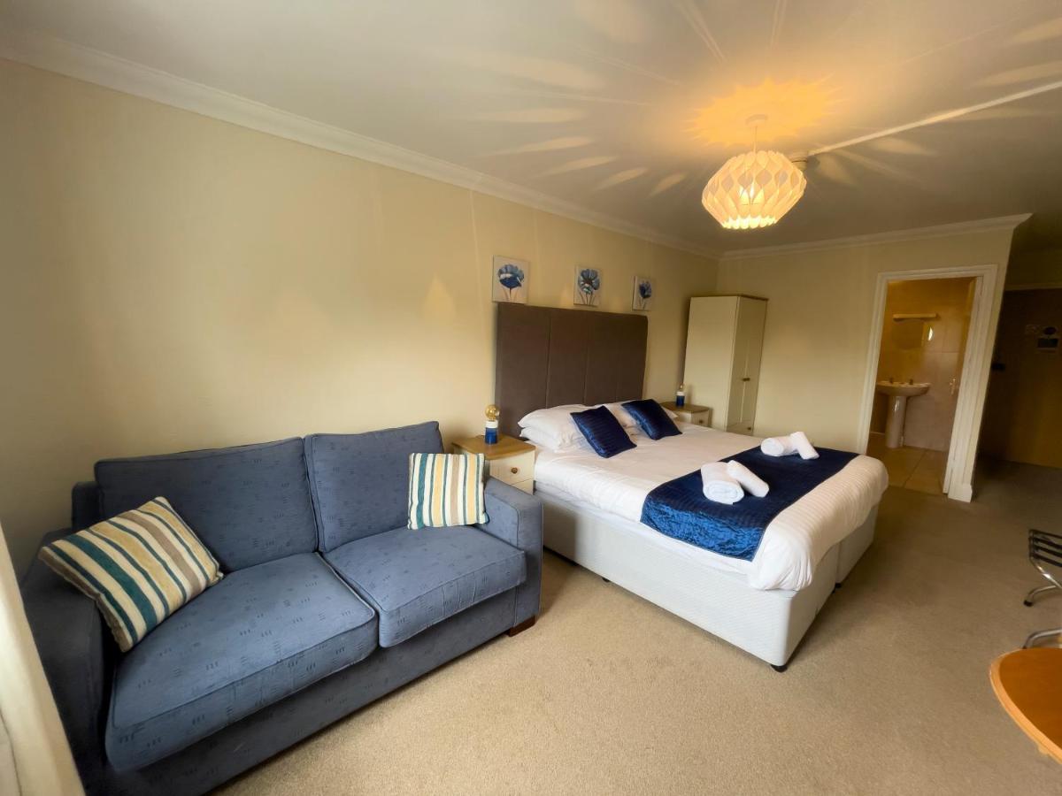 Llanina Arms Hotell Llanarth  Eksteriør bilde