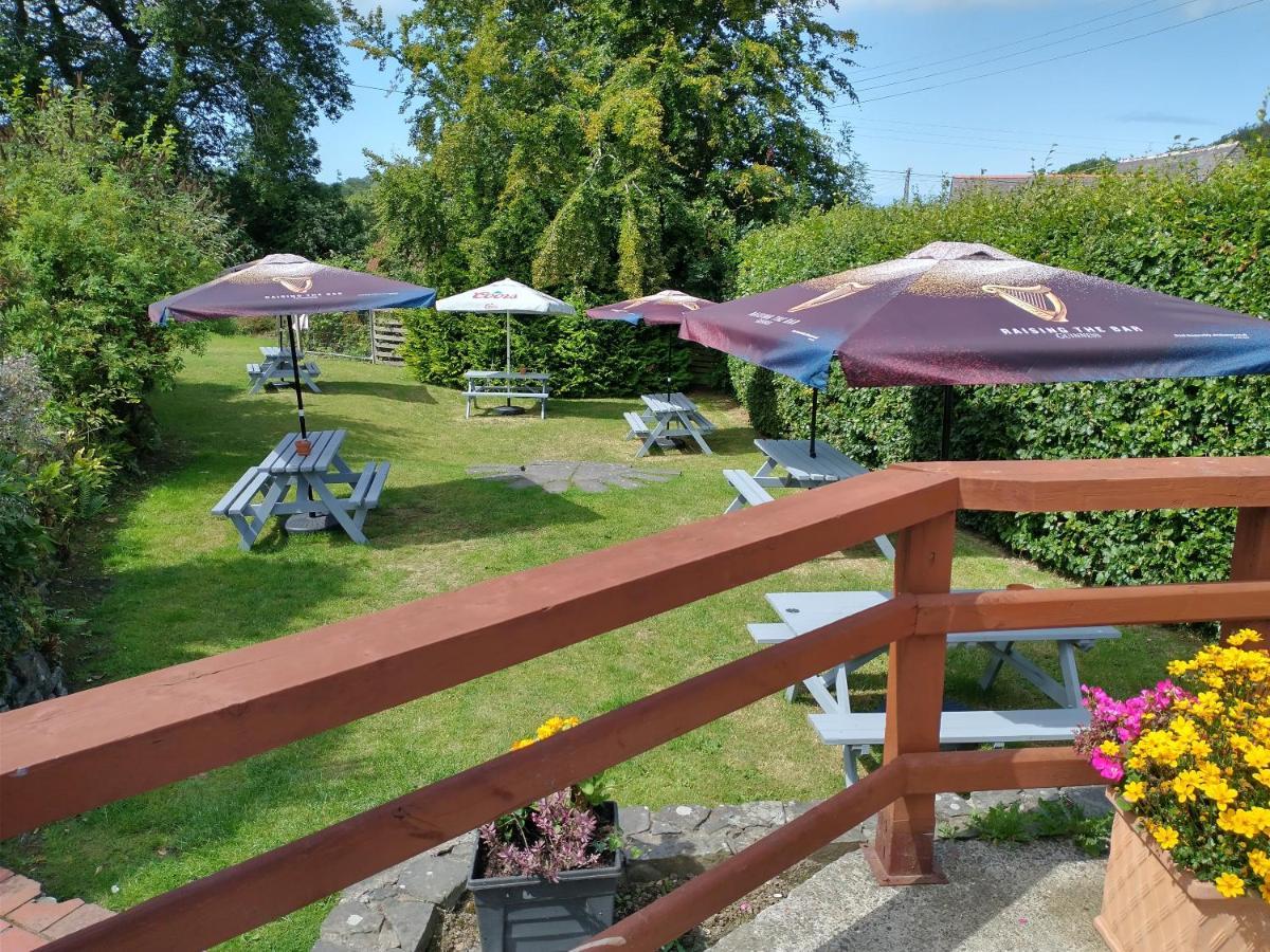 Llanina Arms Hotell Llanarth  Eksteriør bilde