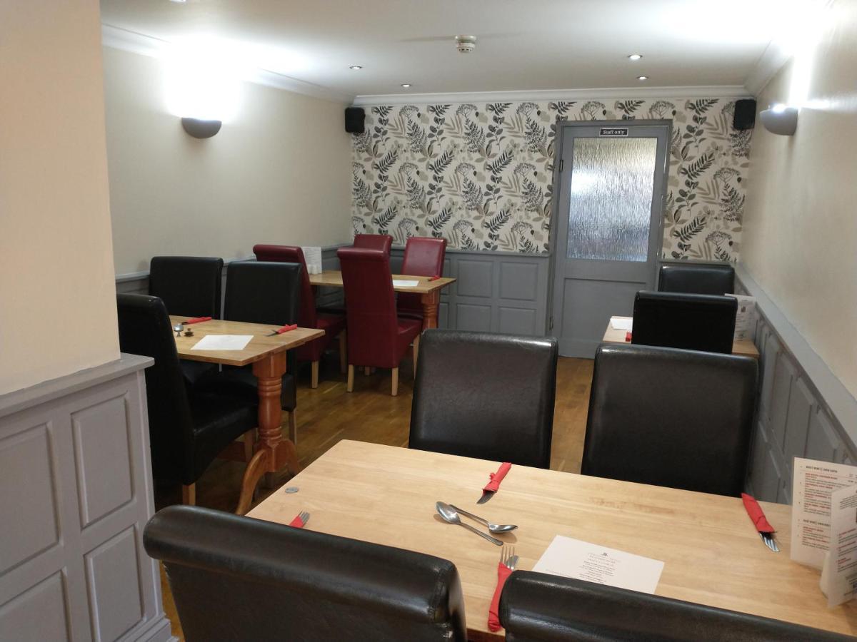 Llanina Arms Hotell Llanarth  Eksteriør bilde