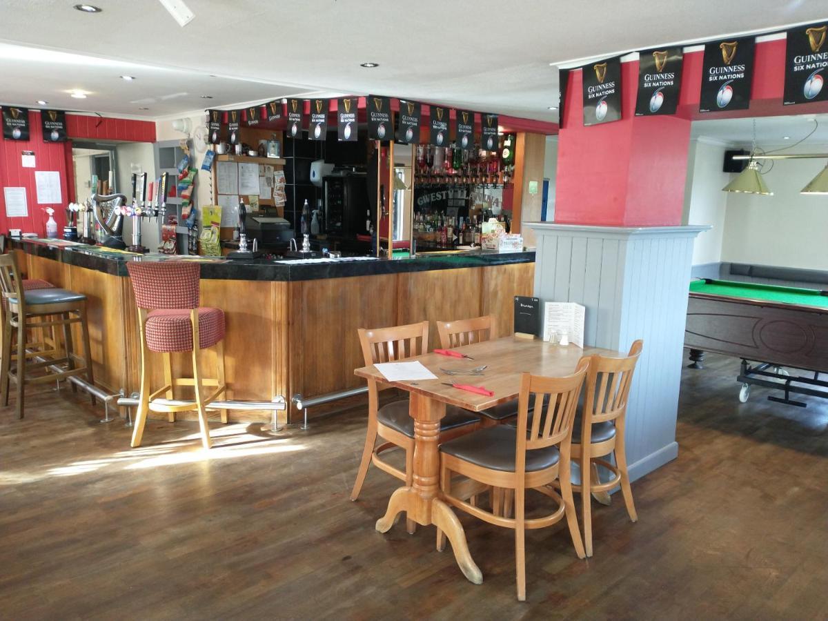 Llanina Arms Hotell Llanarth  Eksteriør bilde