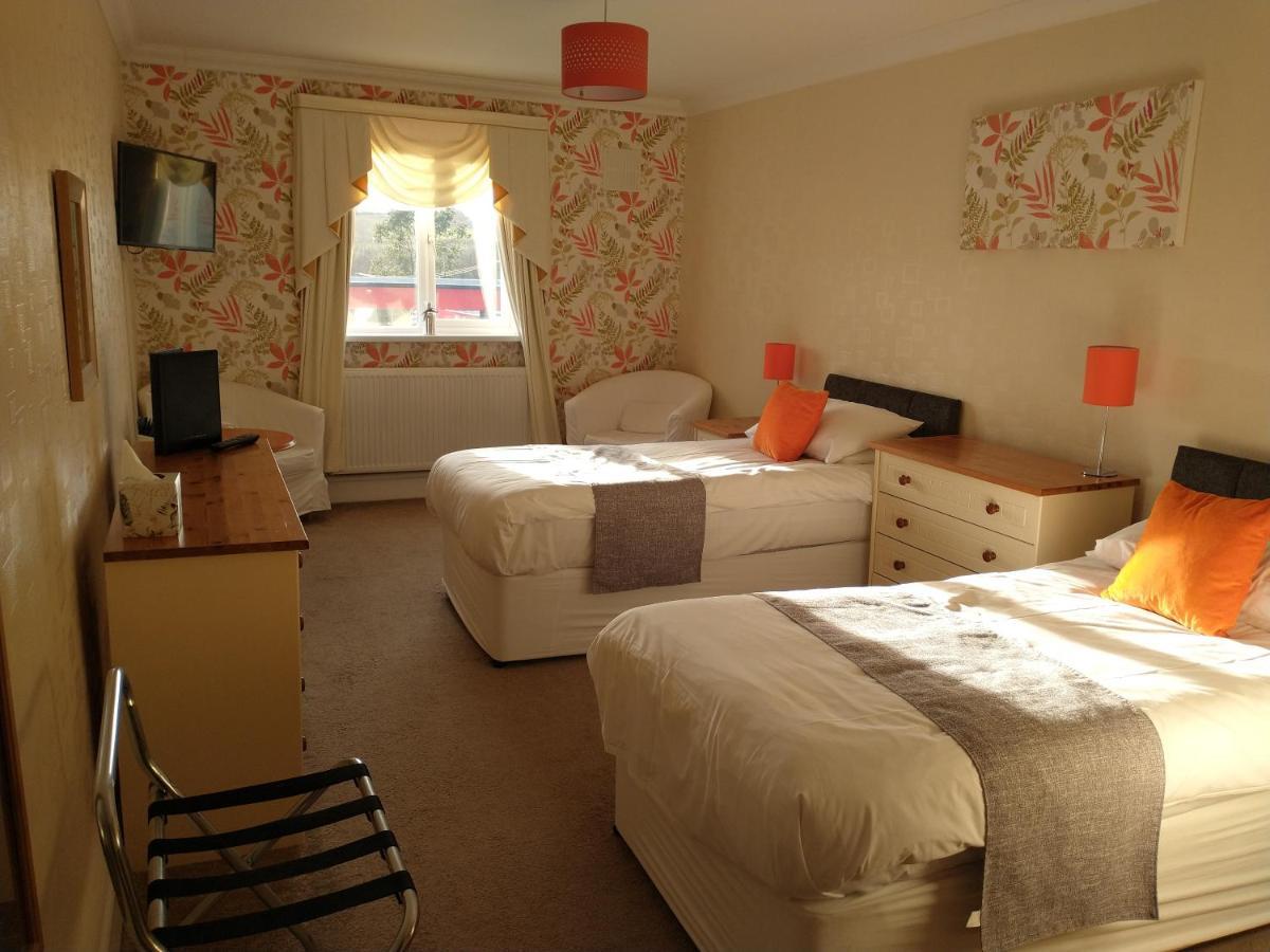 Llanina Arms Hotell Llanarth  Eksteriør bilde