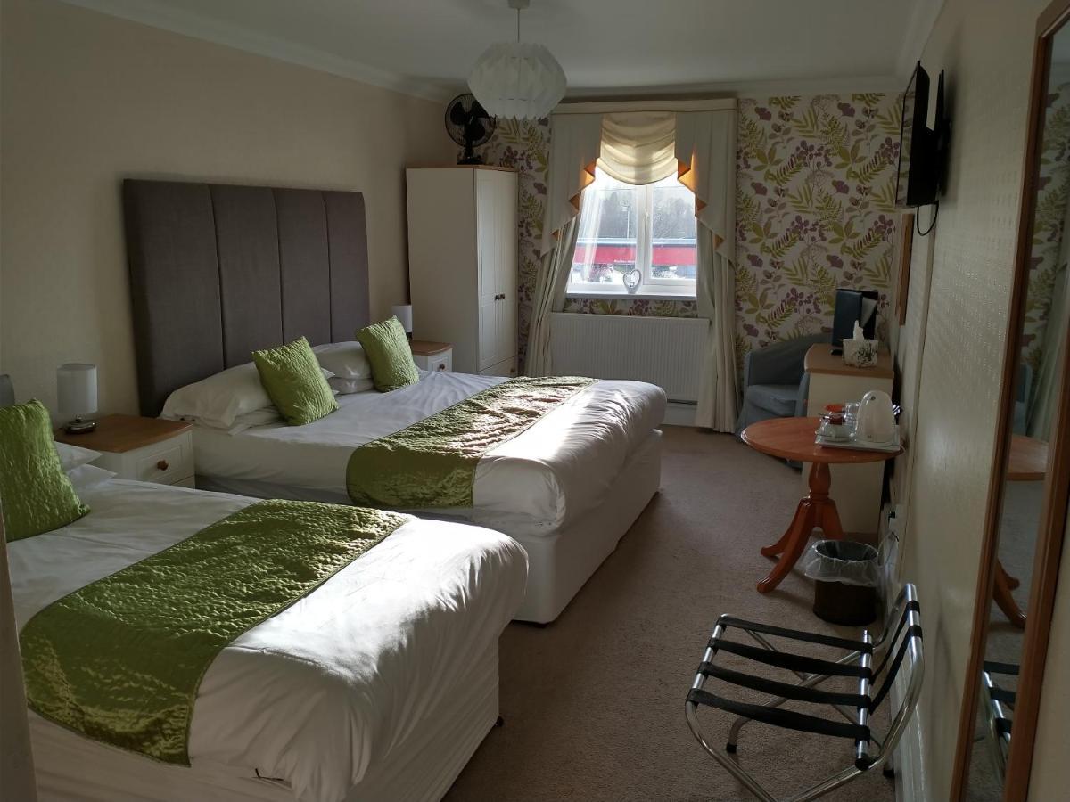 Llanina Arms Hotell Llanarth  Eksteriør bilde
